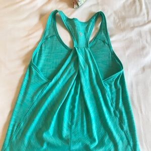 lululemon tank size 2